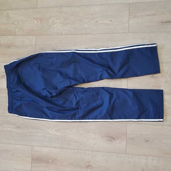 Adidas Lightweight Windbreaker Jacket and Pant Set - Picture 14 of 14